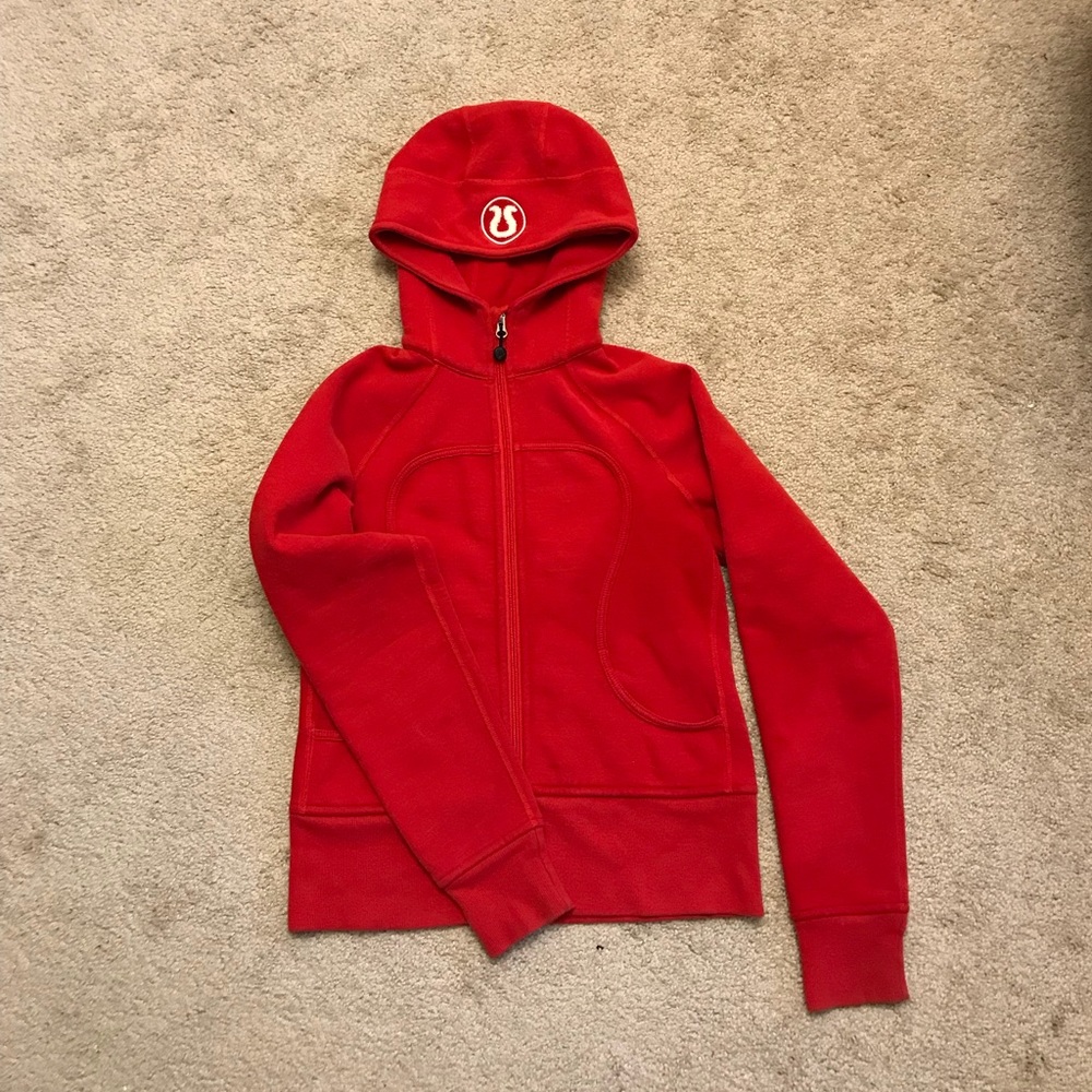Lululemon Scuba Hoodie. Size 8